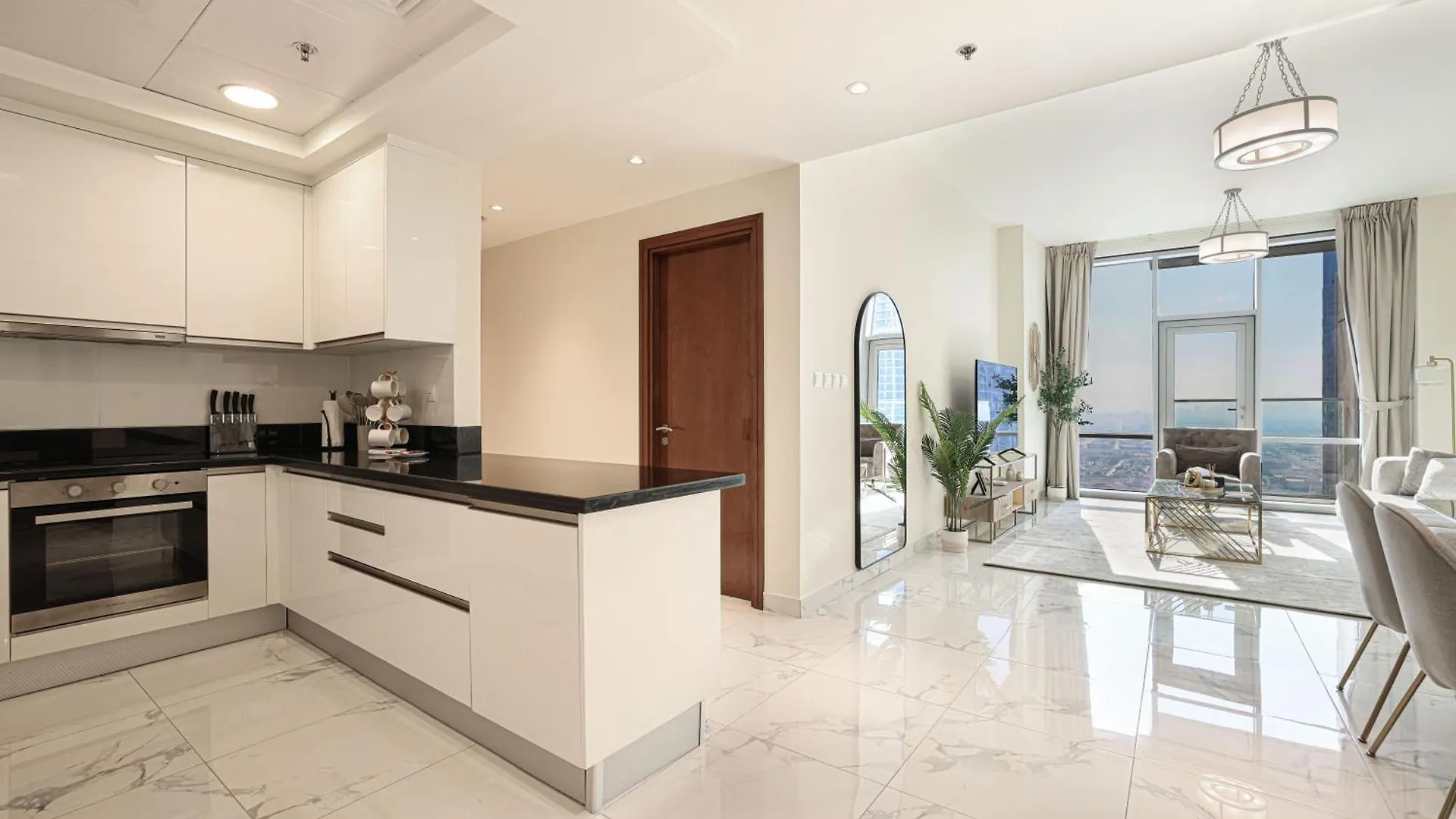 Apartment Visionary Vista: 2Br Al Habtoor City Dubai