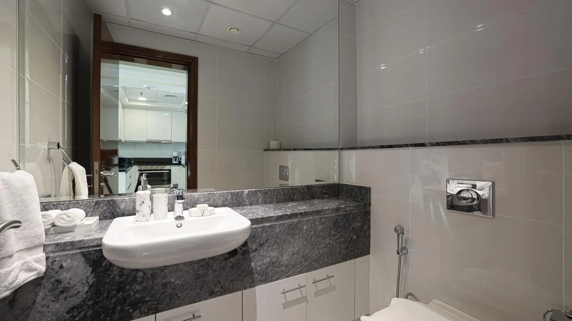 Visionary Vista: 2Br Al Habtoor City Dubai 0*,  United Arab Emirates