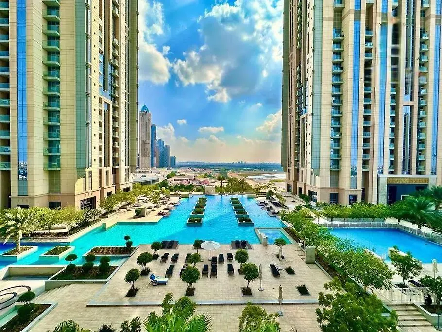 Apartment Visionary Vista: 2Br Al Habtoor City Dubai